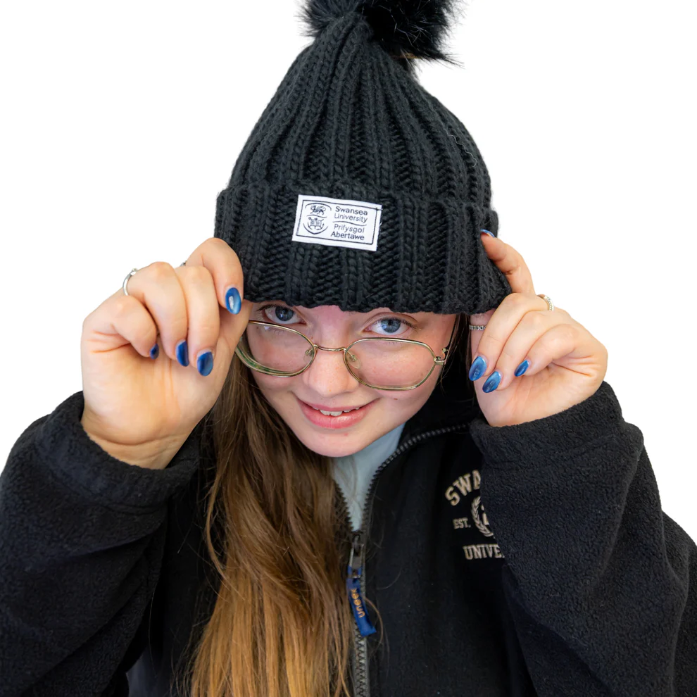 Het Beanie gyda Pom-Pom