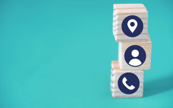 Building blocks with contact items on 